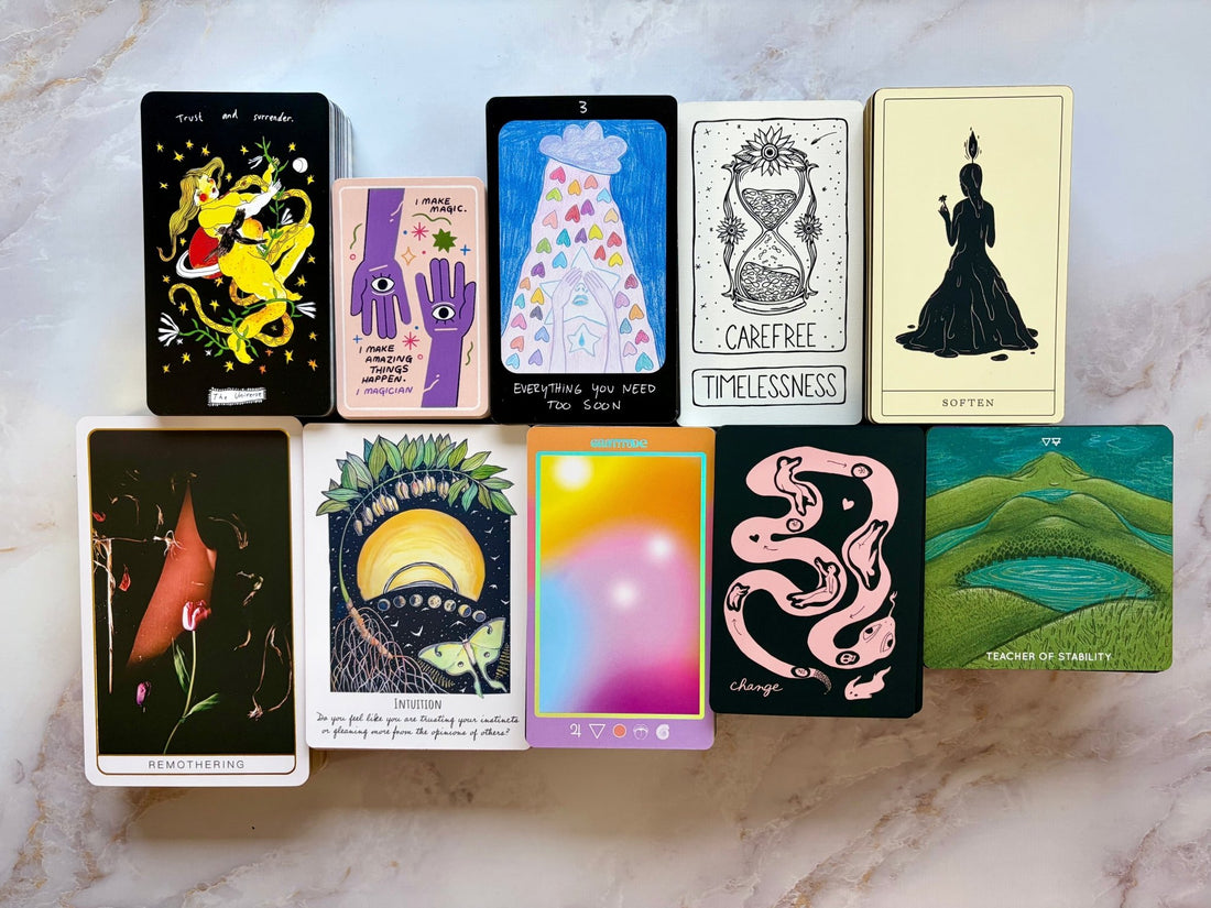 Top 10 Oracle Deck of 2025 - A Riffle In Time