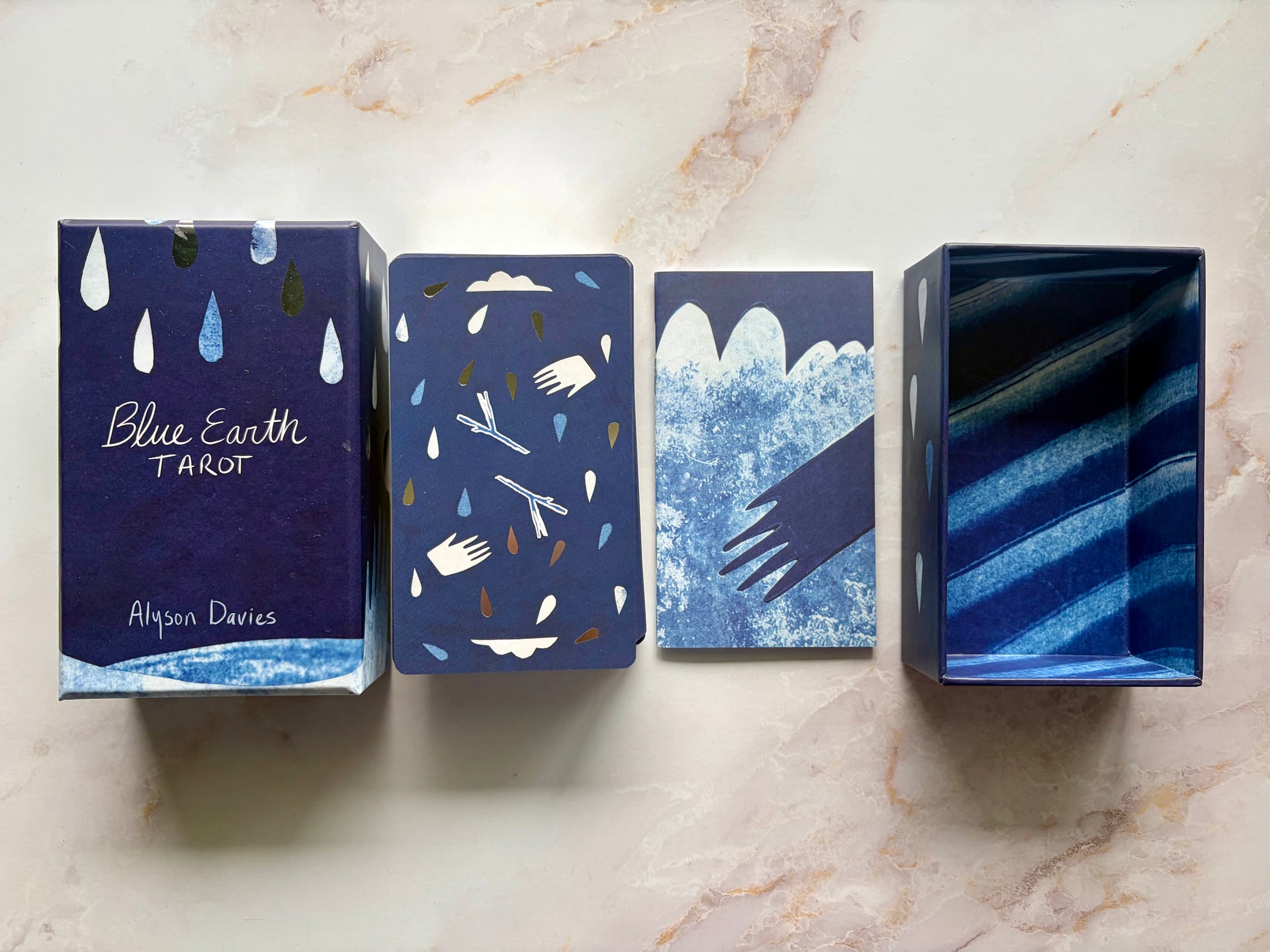 Blue Earth Tarot Deck Alyson Davies