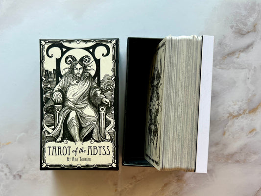 Preloved Tarot of the Abyss